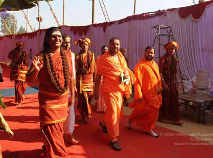 11 January 2015 THE SPH WITH MAHAMANDALESHWAR ATMANANDAPURI OF MAHANIRVANI AKHADA For the grand event of the Ati Rudra Maha Yaga